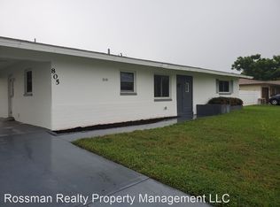 805 E Penn Rd, Lehigh Acres, FL 33936