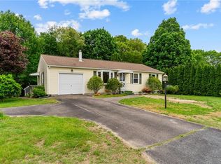 599 Walnut Hill Rd, Woonsocket, RI 02895
