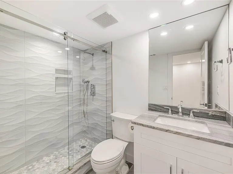 400 64th Ave #901 — Photo 12