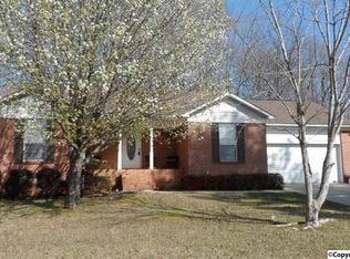 3201 Hawthorne Cir, Southside, AL 35907