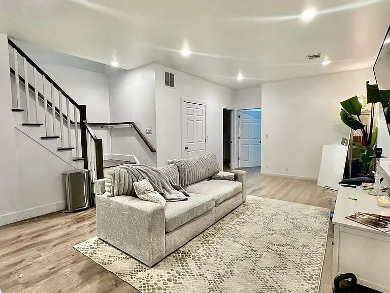 20 Fisk St #A — Photo 20