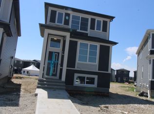 127 Corner Meadows Grv NE, Calgary, AB T3N2C3