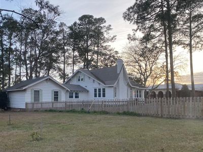 323 9th Ave SW, Moultrie, GA, 31768