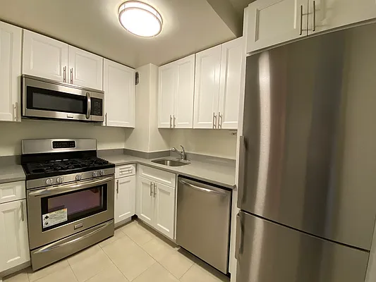 Rented by UES Management | media 13