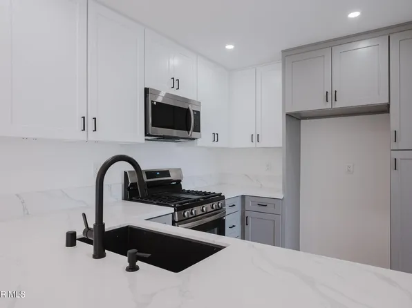 1445 Casa San Carlos Ln APT A, Oxnard, CA 93033