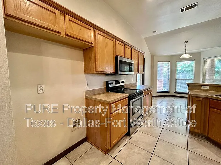 629 Madeline Ct — Photo 18