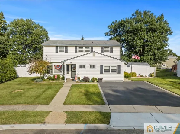12 Jersey Ave, Old Bridge, NJ 08857