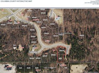 Glen Becker Trl, Wisconsin Dells, WI 53965