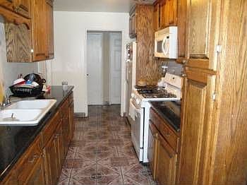 2nd image of 16 Vance Ln