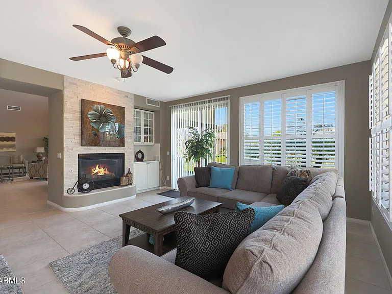1740 W Bartlett Way — Photo 7