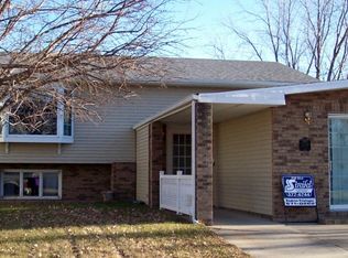 2220 University Ave, Williston, ND 58801