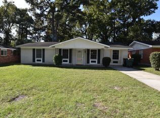 5 Sherwood Rd, Savannah, GA 31406