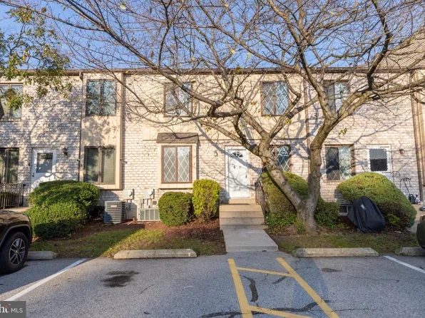 5200 Hilltop Dr #529-AA07, Brookhaven, PA 19015