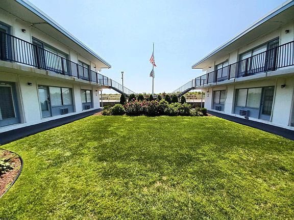 3rd image of 3501 Boardwalk APT A111