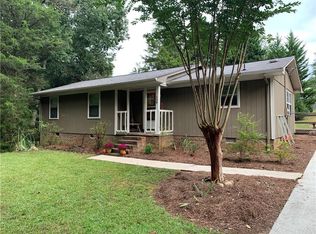 138 Fieldcrest Dr, Central, SC 29630