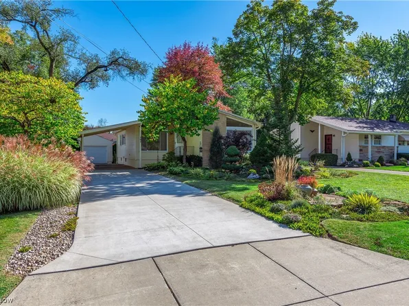 197 Caladonia Ave, Akron, OH 44333