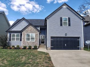 702 Swift Fox Dr, Clarksville, TN 37040