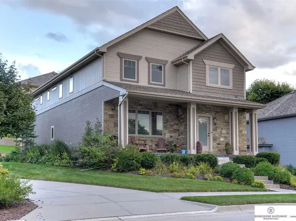 3141 N 158th Plaza Cir, Omaha, NE 68116