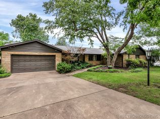 2729 E 61st St, Tulsa, OK 74136