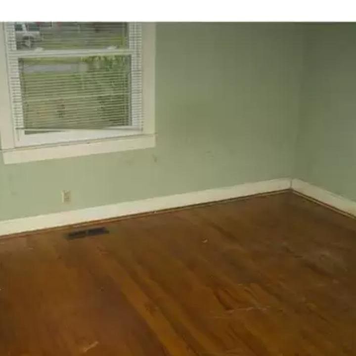 1st image of 2208 Forest Lake Dr