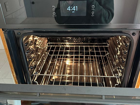 Brand new oven