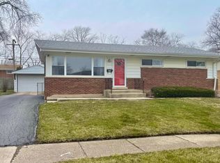 120 Mildred Ln, Chicago Heights, IL