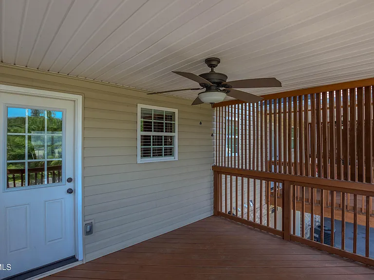 1900 Knob Creek Rd #402 — Photo 26