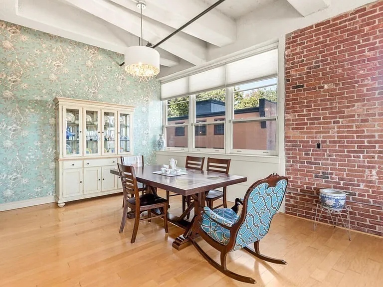 51 Lafayette St #204 — Photo 13