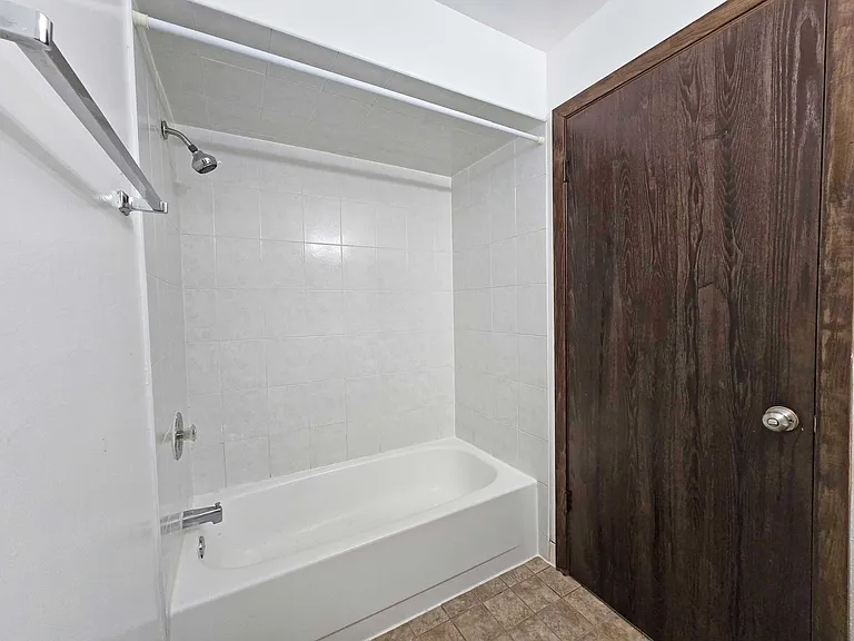 2 Paxos Dr #1W — Photo 7