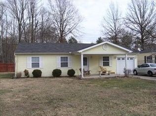 1674 Long Meadow Dr, New Albany, IN 47150