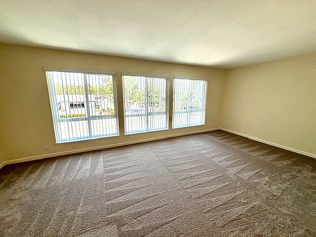 4680 Hamilton Ave — Photo 22