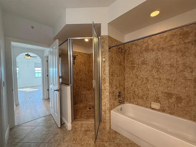 5116 Melbourne St #B-204 — Photo 17