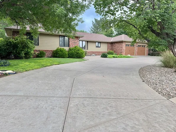 303 W 39th St, Hays, KS 67601