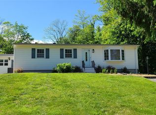 30 Stephanie Ln, Poughkeepsie, NY 12603