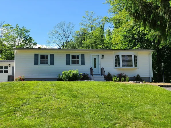 30 Stephanie Lane, Poughkeepsie, NY 12603