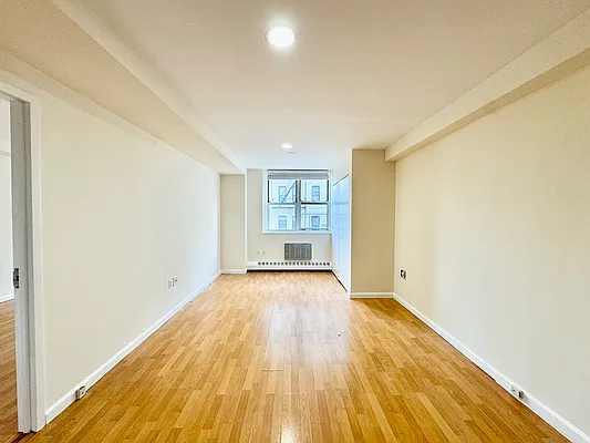 Rented by Modern Spaces | media 2