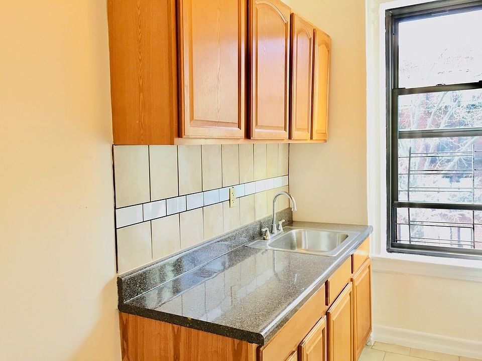 1st image of 351 E 21st St #3H