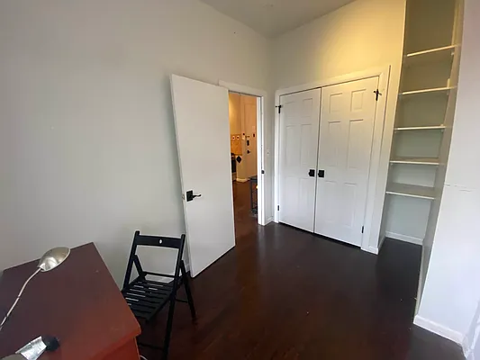 Rented by Premier Metro Realty Corp | media 24