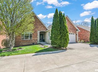 2320 Chatham Rd, Springfield, IL 62704