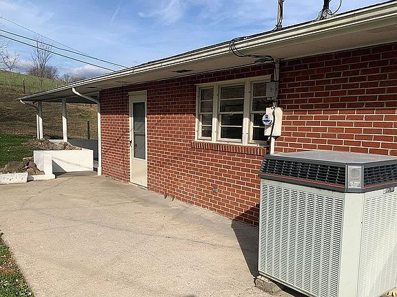 4th image of 9749 Redbud Hwy