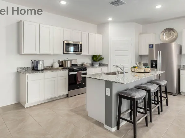 740 W Calle Manolete, Sahuarita, AZ 85629