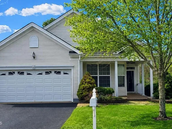 14 Cromwell Lane, Jackson, NJ 08527