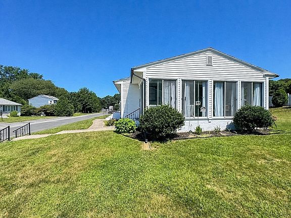 4th image of 8 Francella Rd