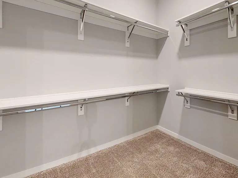 2B-4th-5th-Closet 2B-4th-5th-Closet