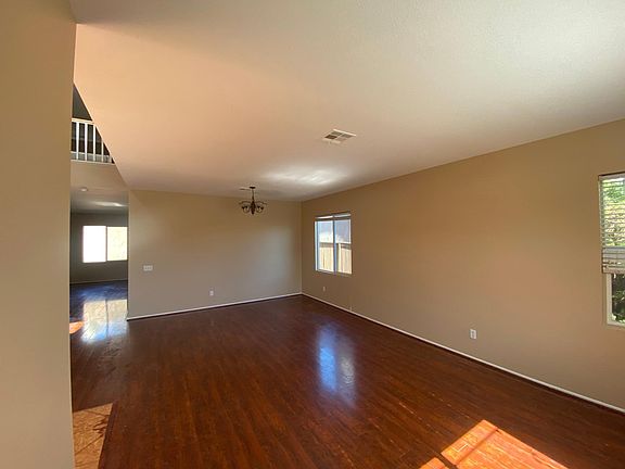 4th image of 23610 Underwood Cir