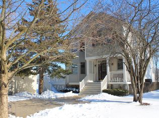 36741 N Iola Ave, Ingleside, IL 60041