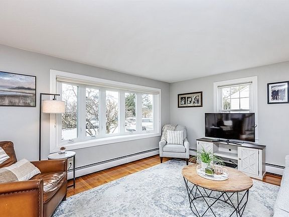 5th image of 43 Gorham St