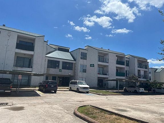 2nd image of 2820 S Bartell Dr APT 21
