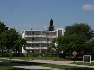 2036 Oakridge #2036-D, Deerfield Beach, FL 33442