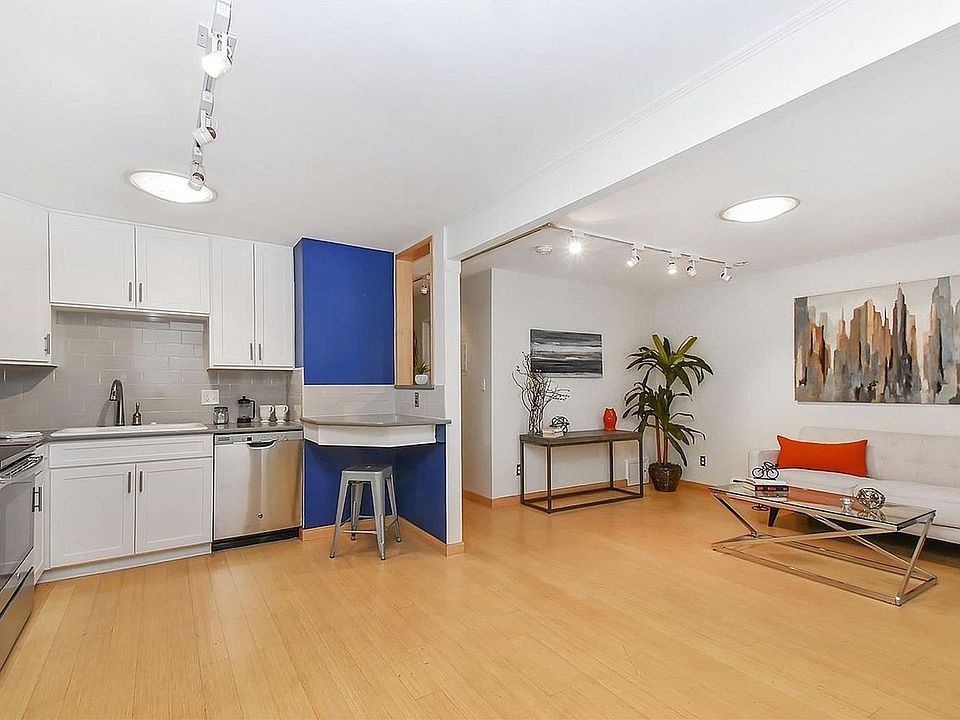 1st image of 625 Pearl St APT 28